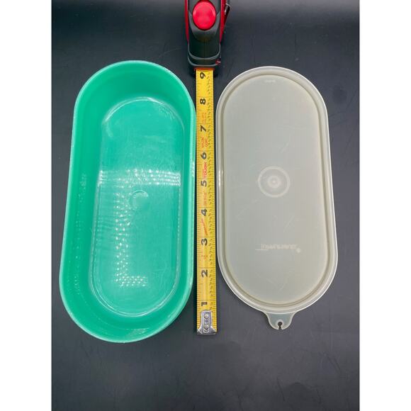 Vintage Tupperware Jadite Green Oval Container with Lid - Picture 4 of 4